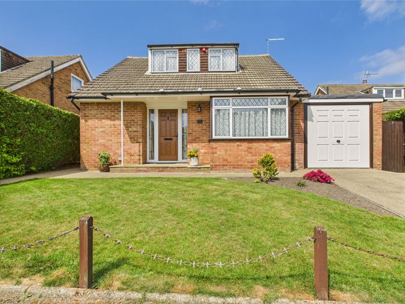 3 bedroom Detached for sale in Highfield Close
