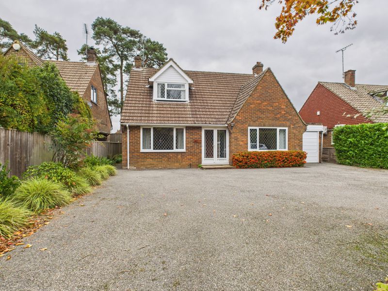 3 bedroom Detached for sale in Cornford Close