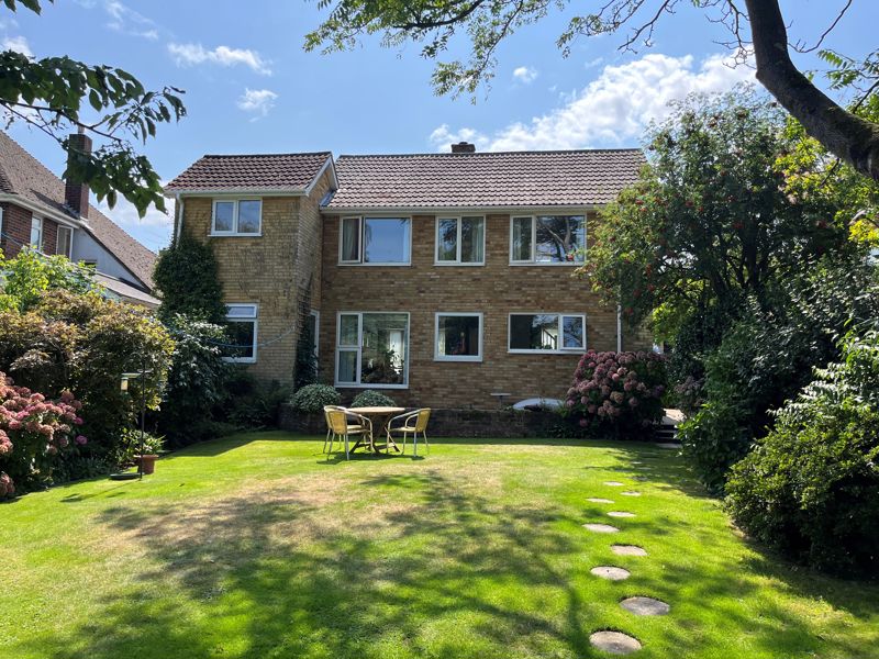 3 bedroom Detached for sale in Greenleas