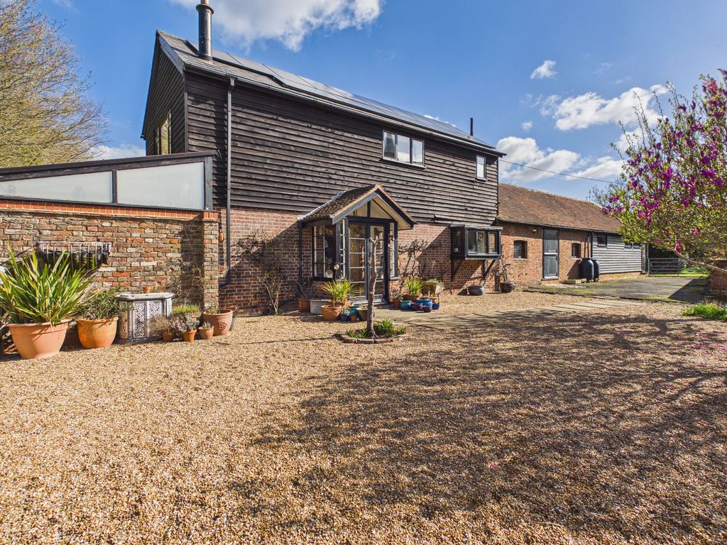 4 bedroom Detached for sale in Lucks Lane