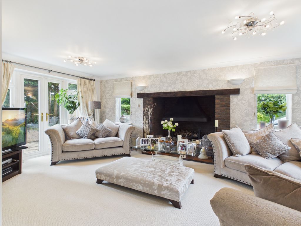 5 bedroom Detached for sale in Sherenden Park