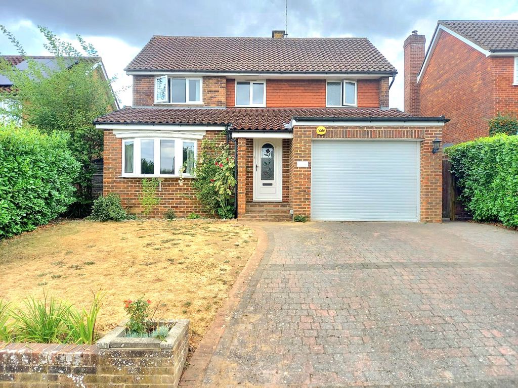 4 bedroom Detached for sale in Orchard Way