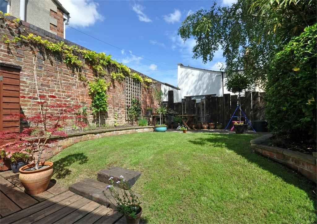 3 bedroom End Terrace (House) for sale in Cheltenham Errington Smith Home