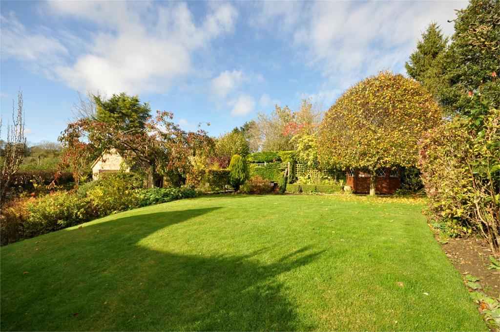 3 bedroom Detached (Cottage) for sale in Cheltenham Errington Smith Home