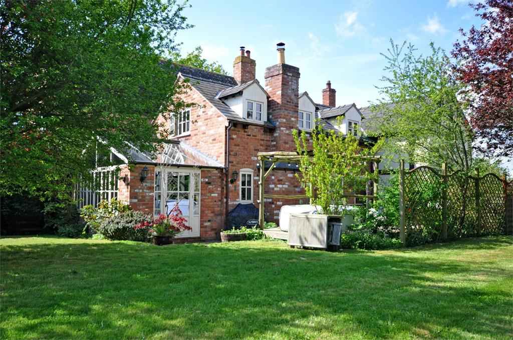 4 bedroom SemiDetached(Cottage) for sale in Lower Apperley Errington