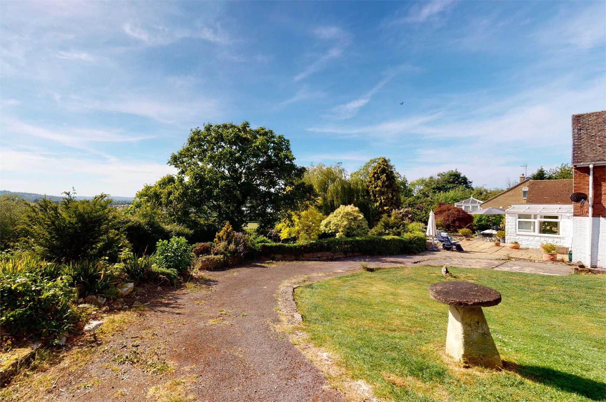 4 bedroom DetachedHouse for sale in Gloucester Errington Smith Home