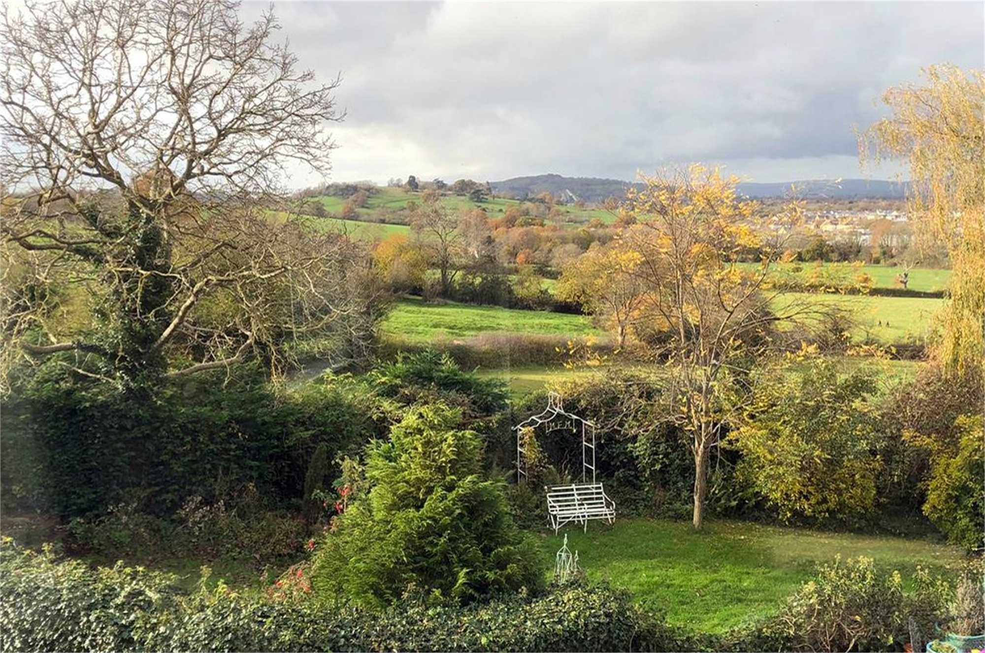 4 bedroom DetachedHouse for sale in Gloucester Errington Smith Home