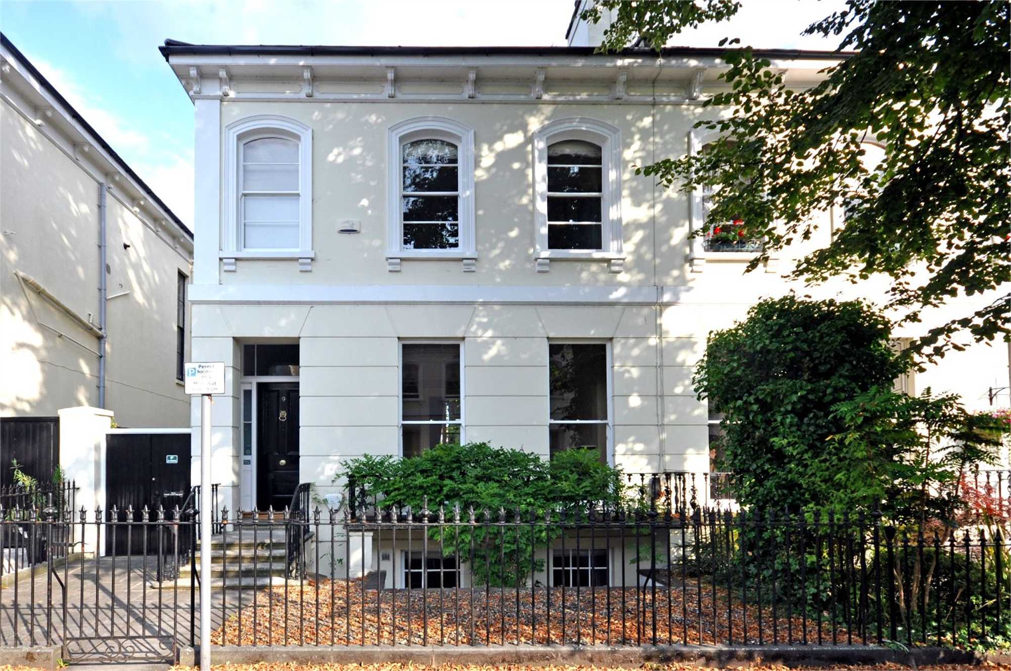 5 bedroom SemiDetachedHouse for sale in Cheltenham Errington Smith Home