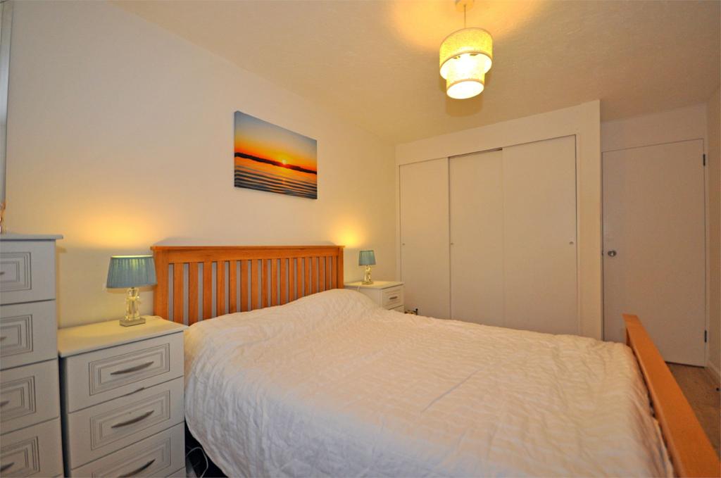 2 bedroom Apartment for rent in Cheltenham Errington Smith Home