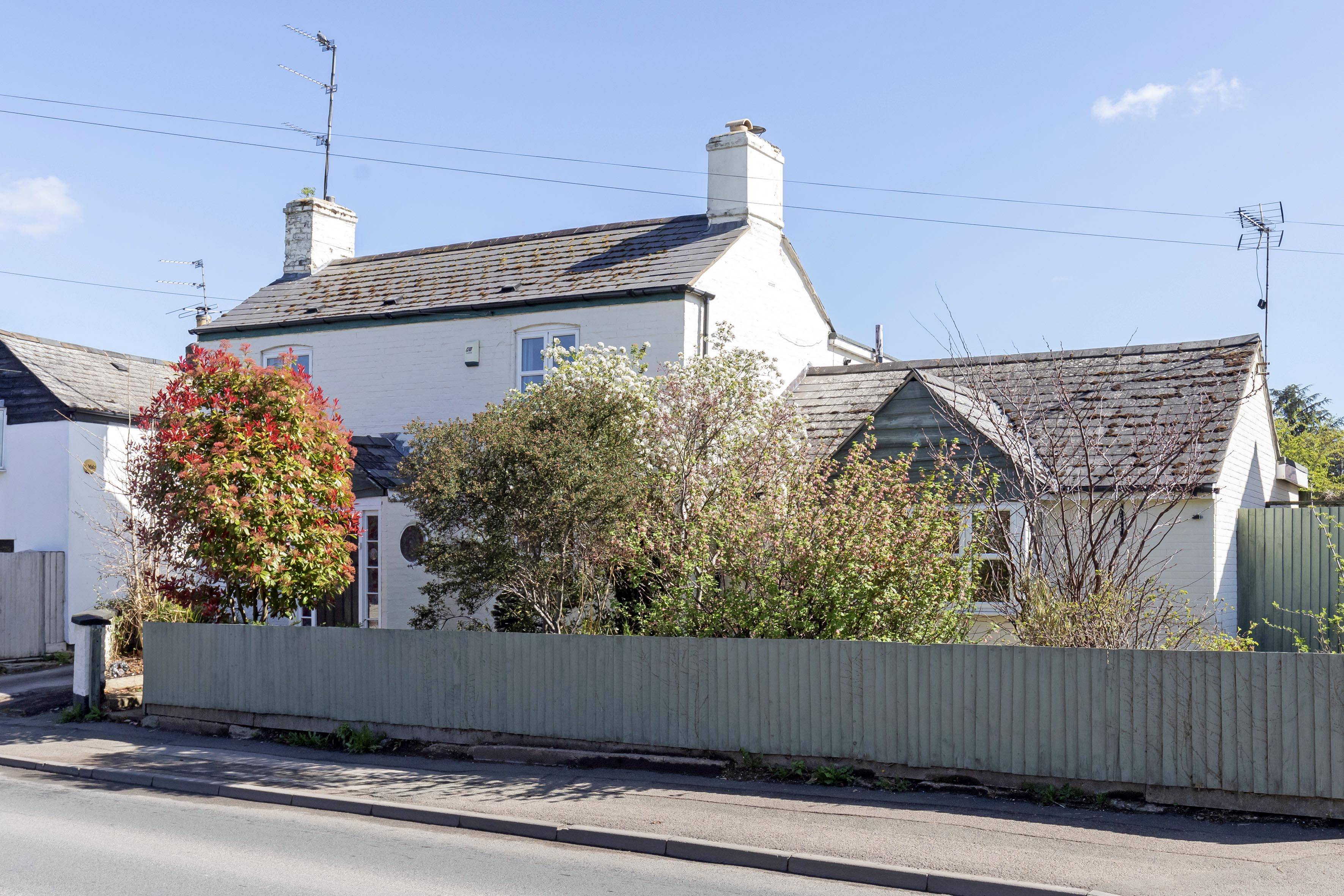 5 bedroom DetachedHouse for sale in Cheltenham Errington Smith Home
