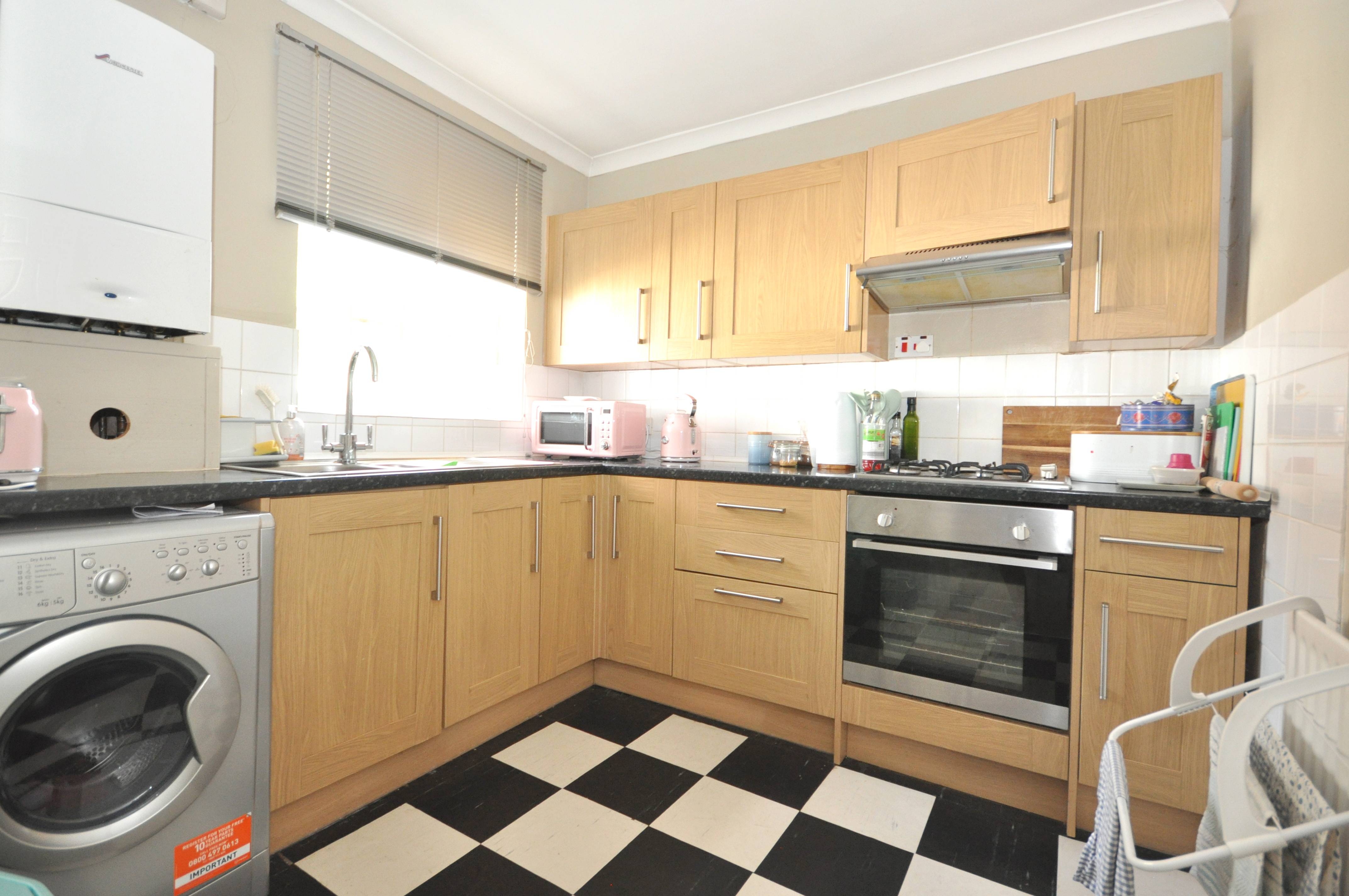 2 bedroom Apartment for rent in Leckhampton, Cheltenham Errington