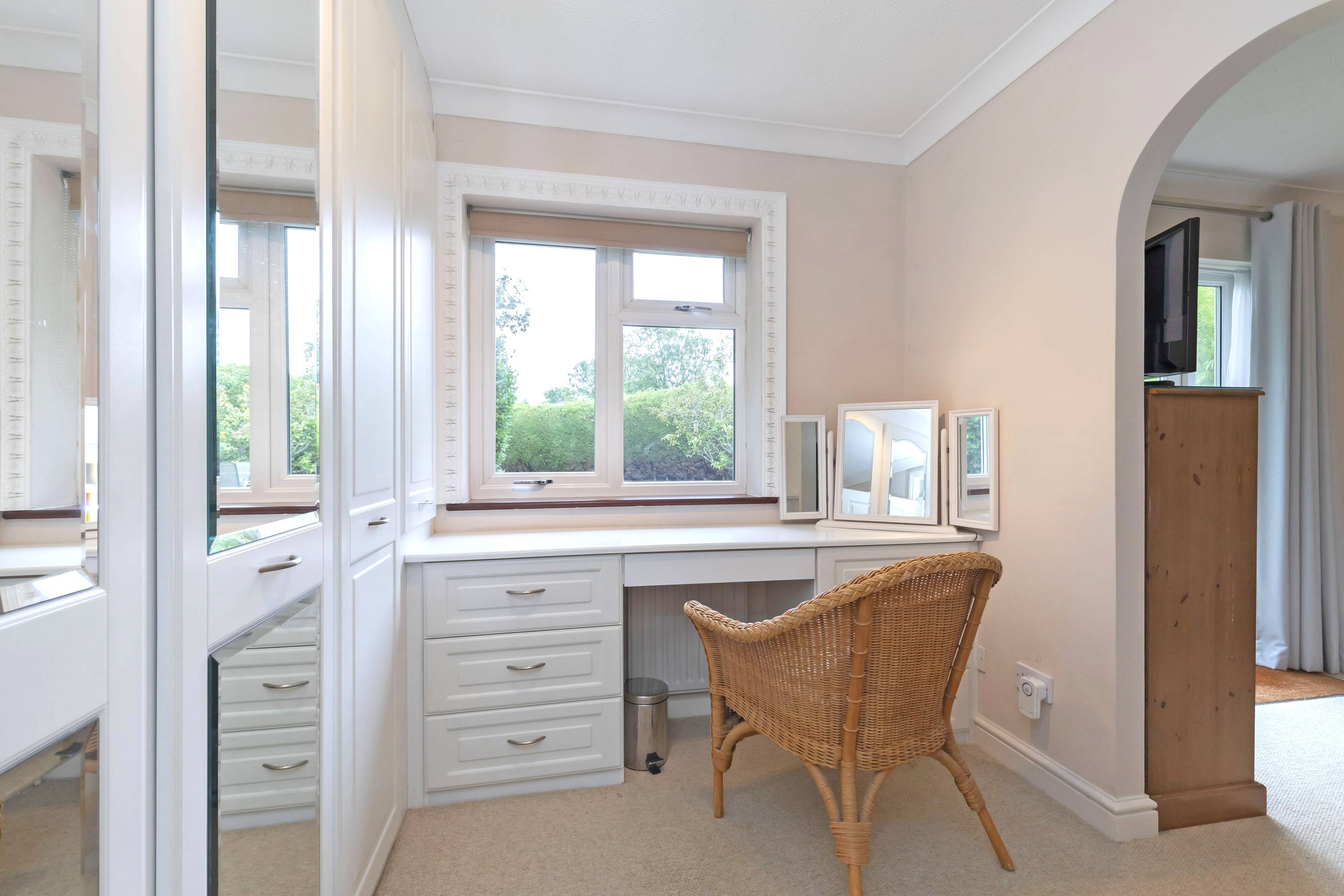 6 bedroom DetachedBungalow for sale in Cheltenham Errington Smith Home