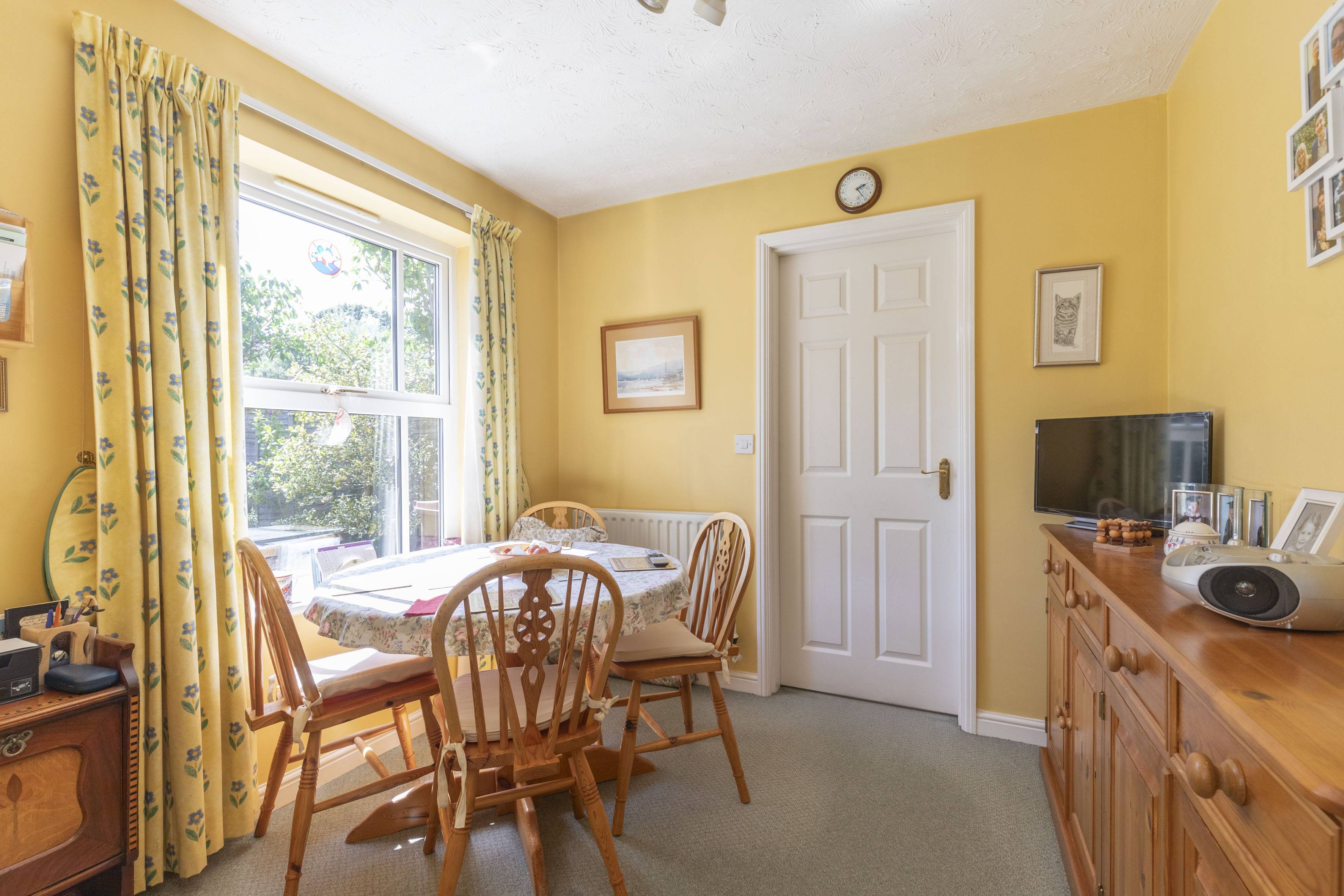 4 bedroom DetachedHouse for sale in Cheltenham Errington Smith Home