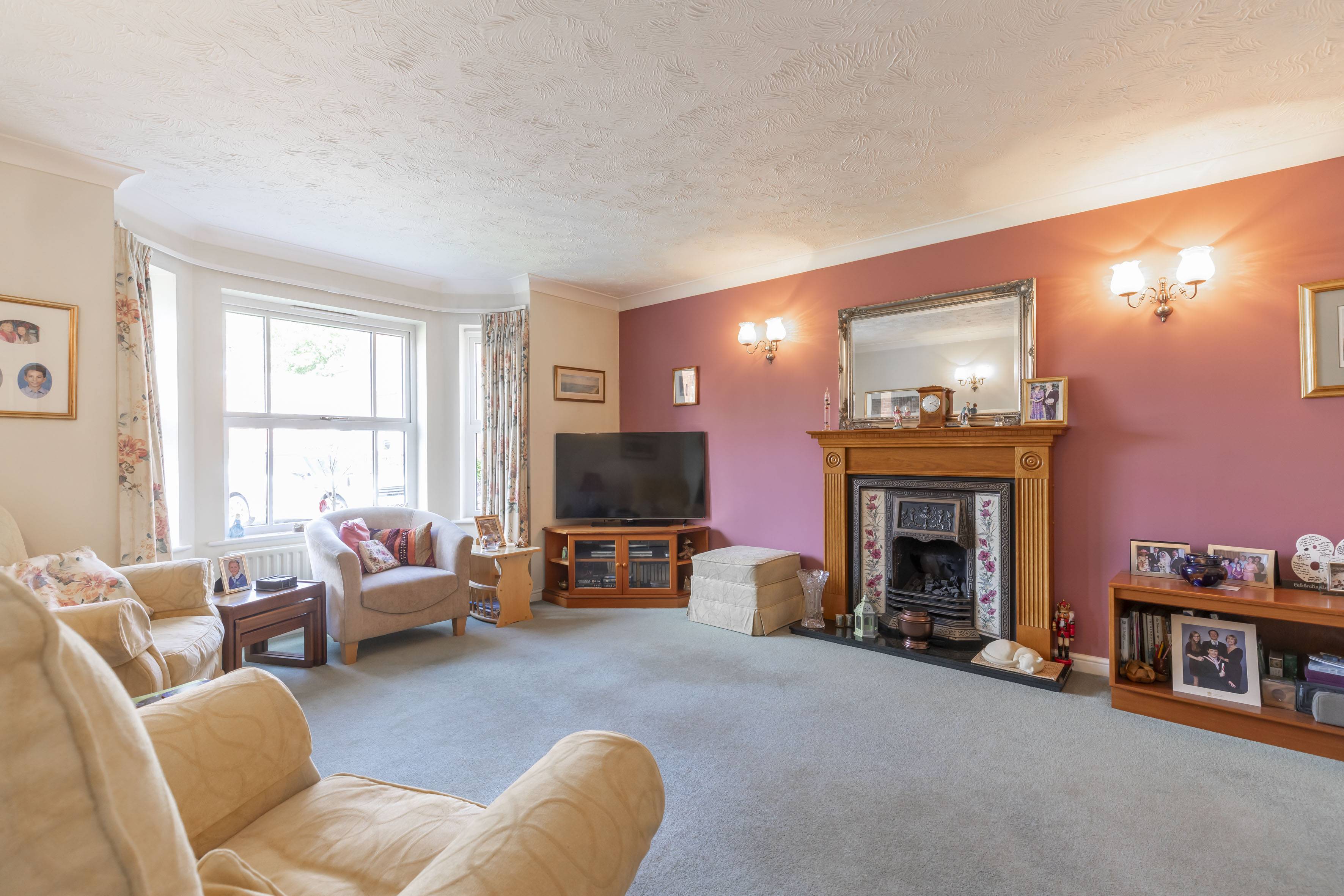 4 bedroom DetachedHouse for sale in Cheltenham Errington Smith Home