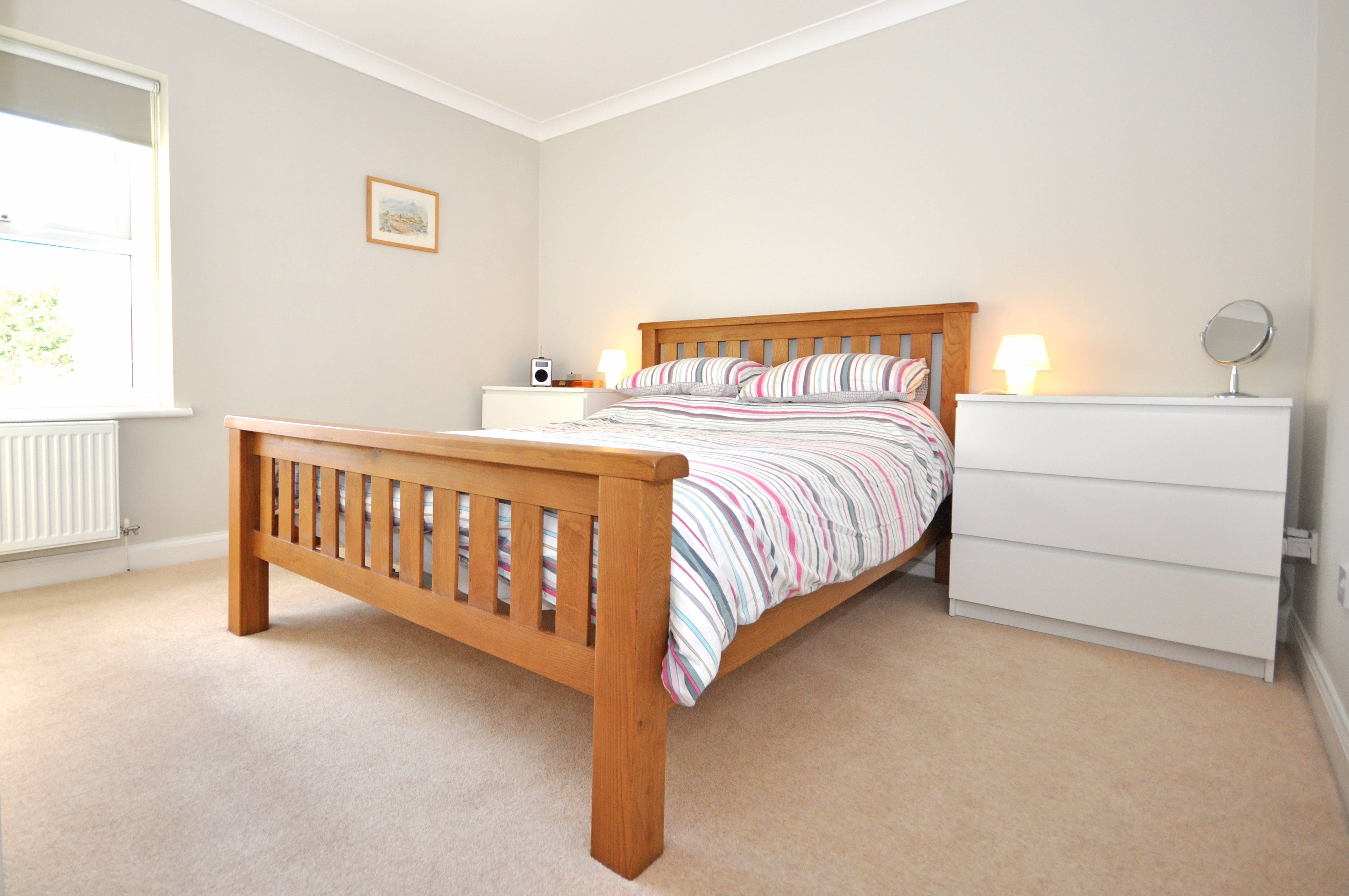 2 bedroom Apartment for rent in Cheltenham Errington Smith Home