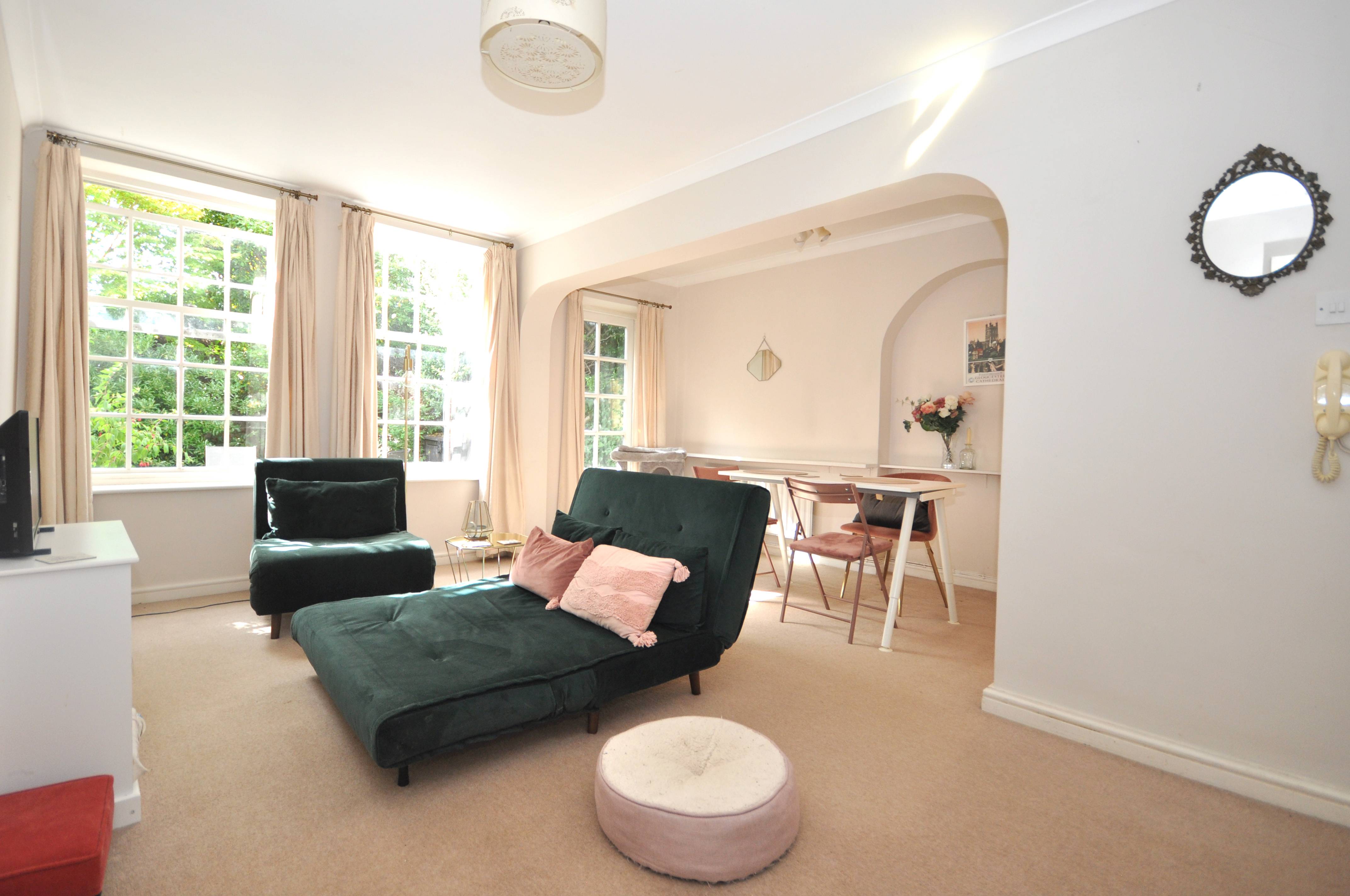 2 bedroom Apartment for rent in Leckhampton, Cheltenham Errington