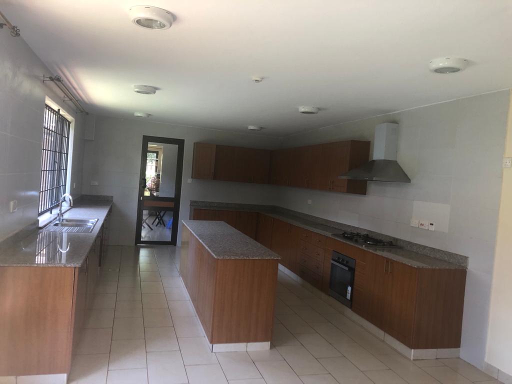 A contemporary double storey house in this luxurious residential estate in Runda within a gated community and enjoys a fully equipped clubhouse.