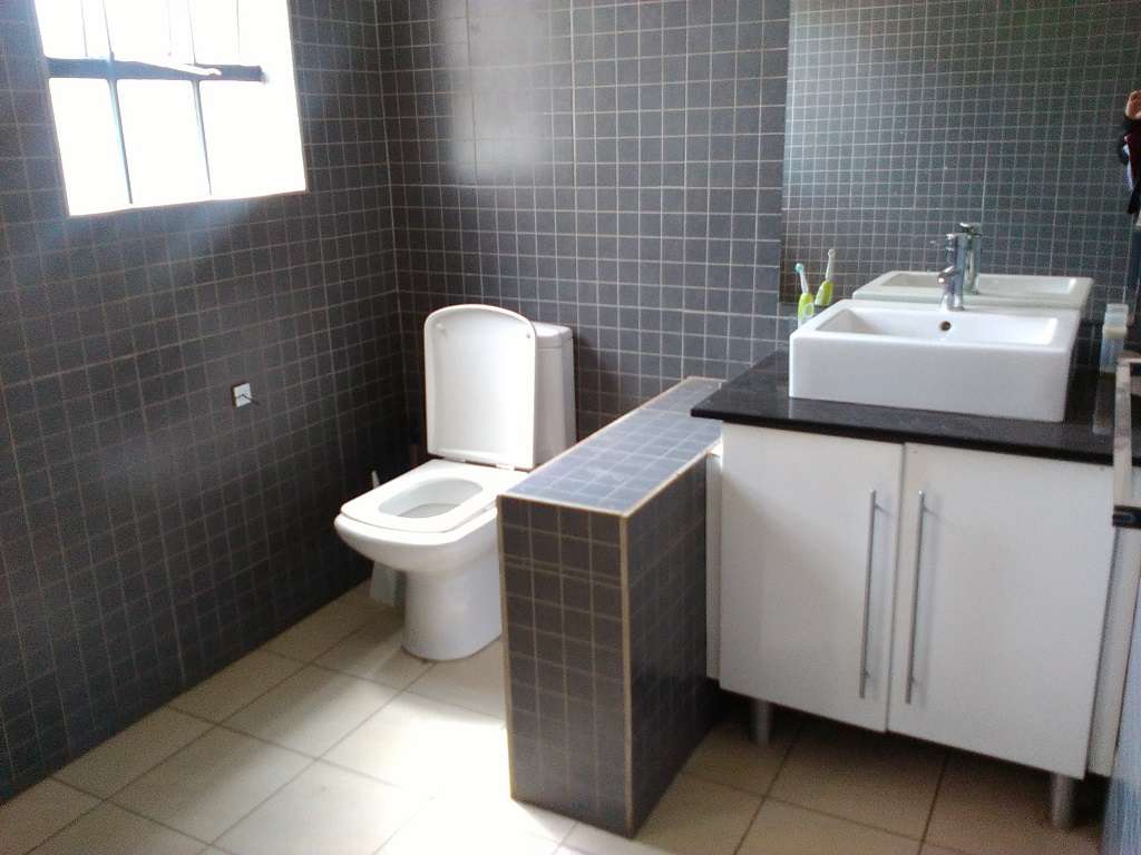 A spacious and well presented double storey house