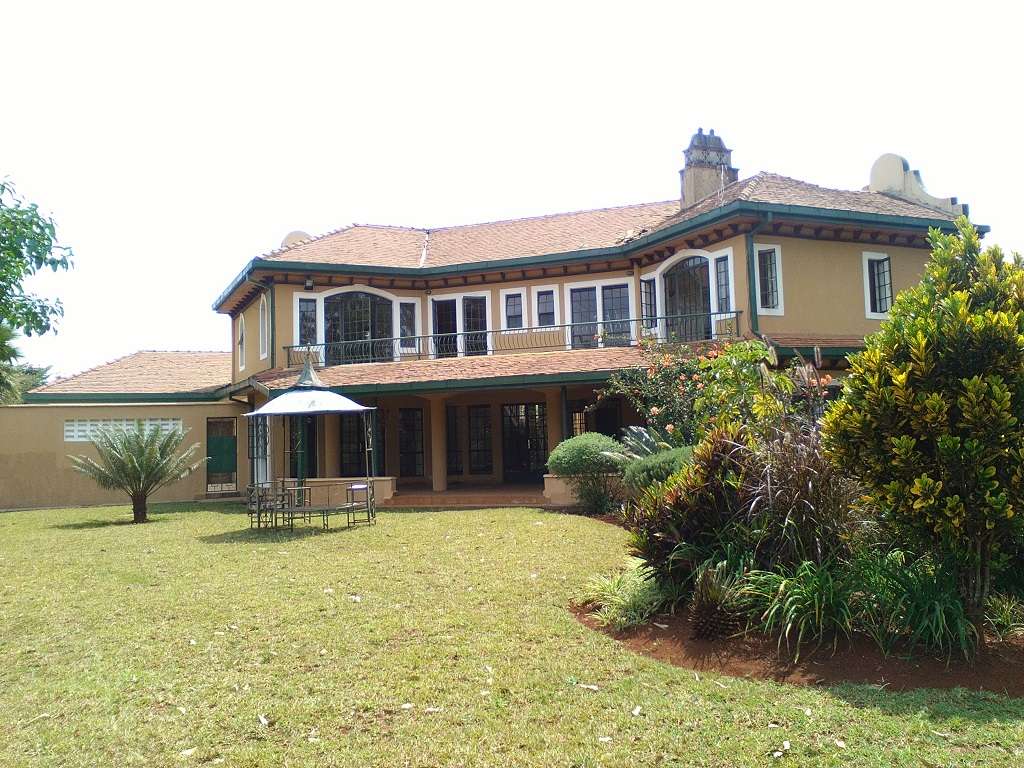 A spacious and well presented double storey house