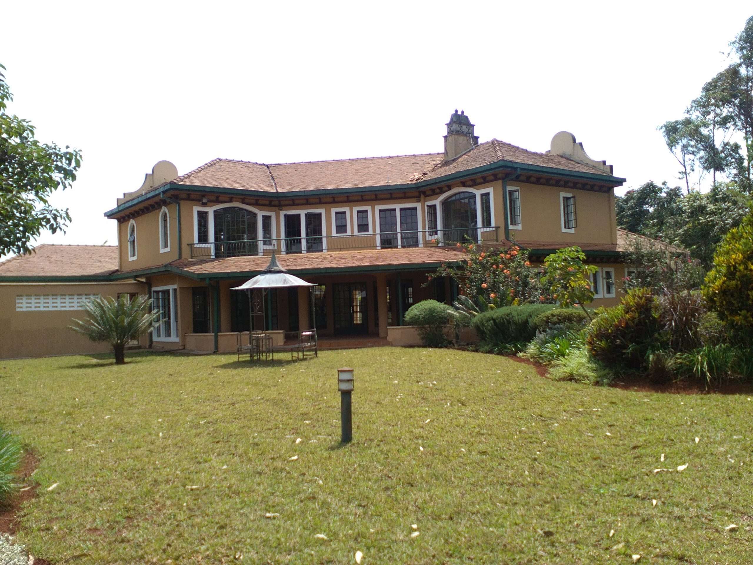 A spacious and well presented double storey house