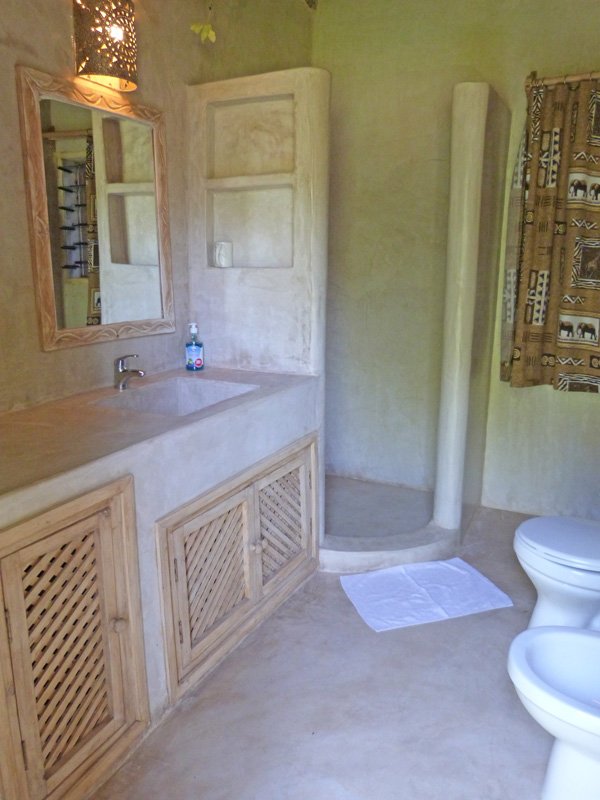 BEAUTIFUL 6 BEDROOM HOUSE WITH POOL IN NORTH WATAMU