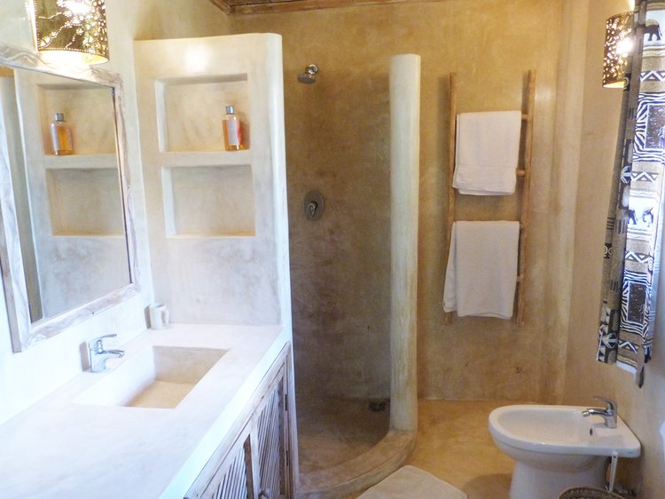 BEAUTIFUL 6 BEDROOM HOUSE WITH POOL IN NORTH WATAMU