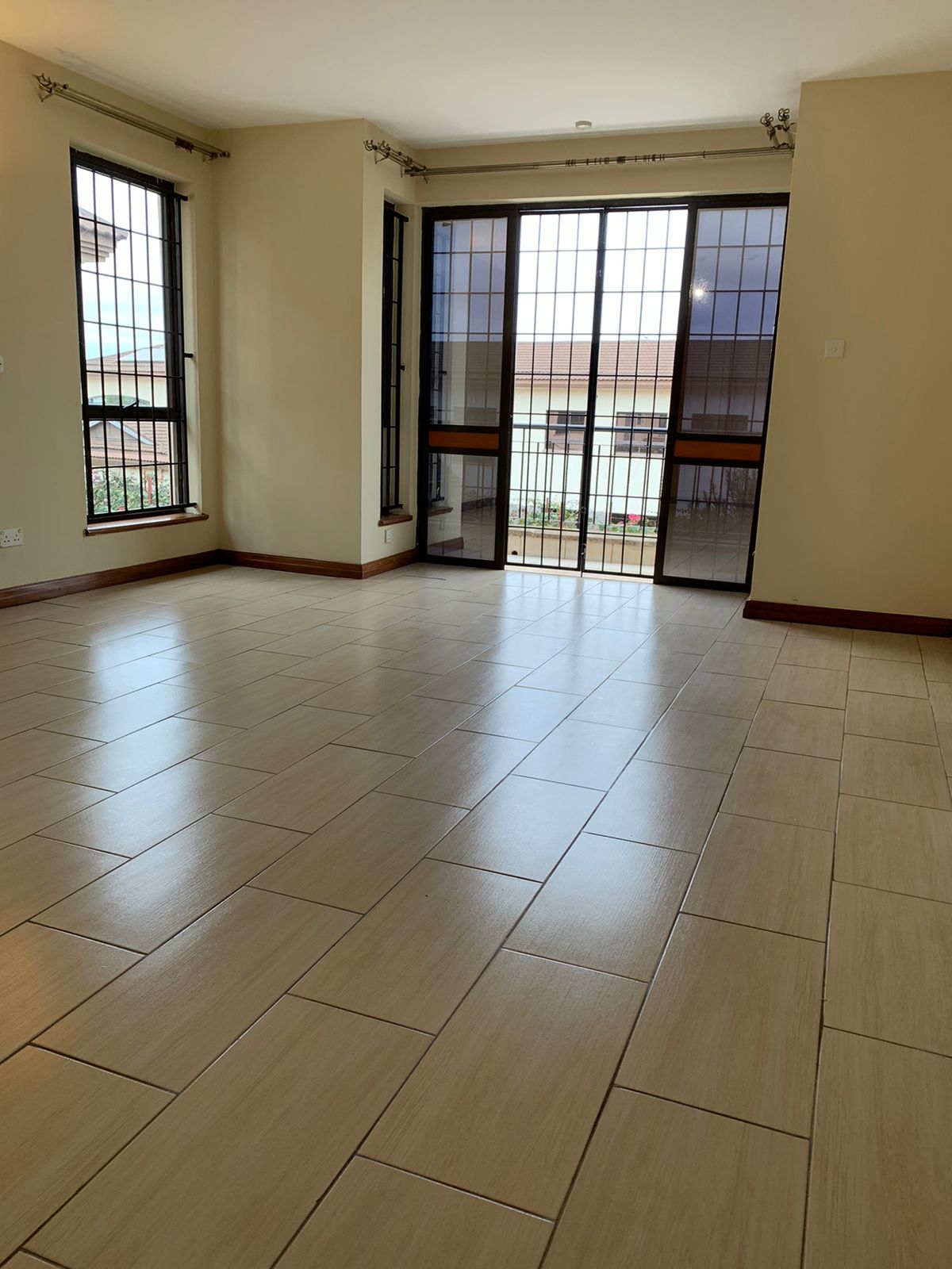 A contemporary multi levelled townhouse in this luxurious residential estate in Runda