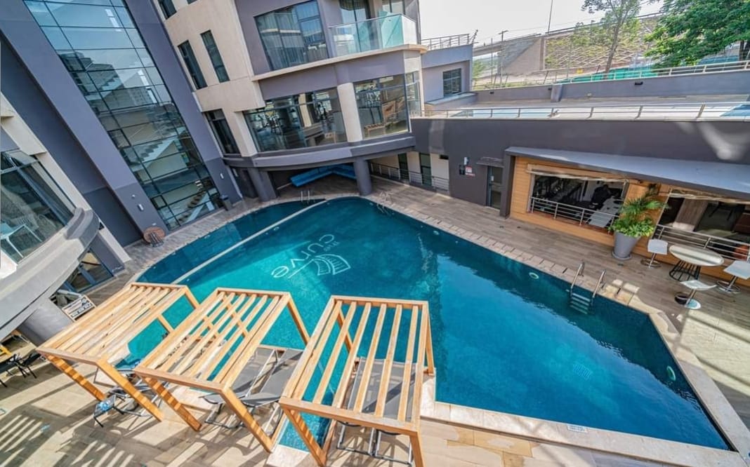 A spacious, FULLY FITTED AND FURNISHED 2 bedroom APARTMENT, located off Mombasa road