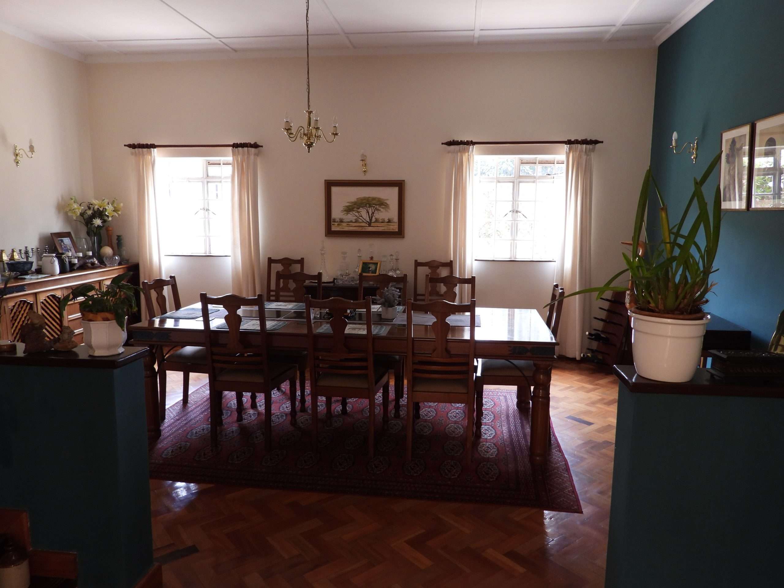 A beautifully maintained old style bungalow with very well manicured garden in Muthaiga North