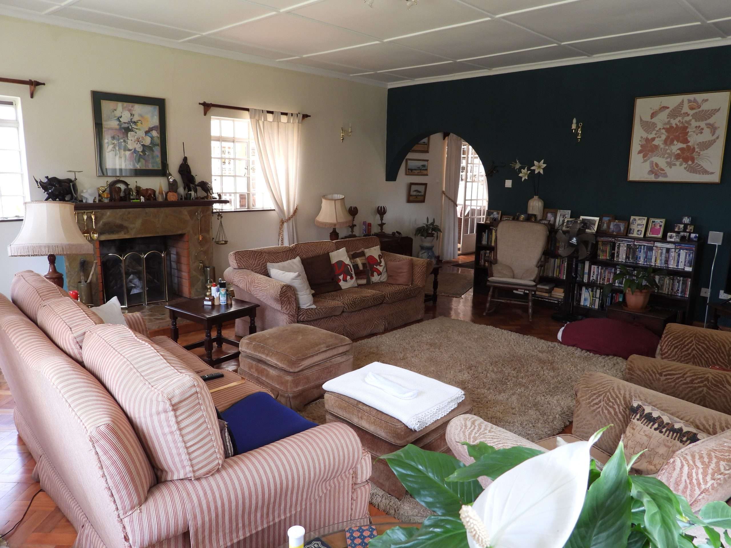 A beautifully maintained old style bungalow with very well manicured garden in Muthaiga North