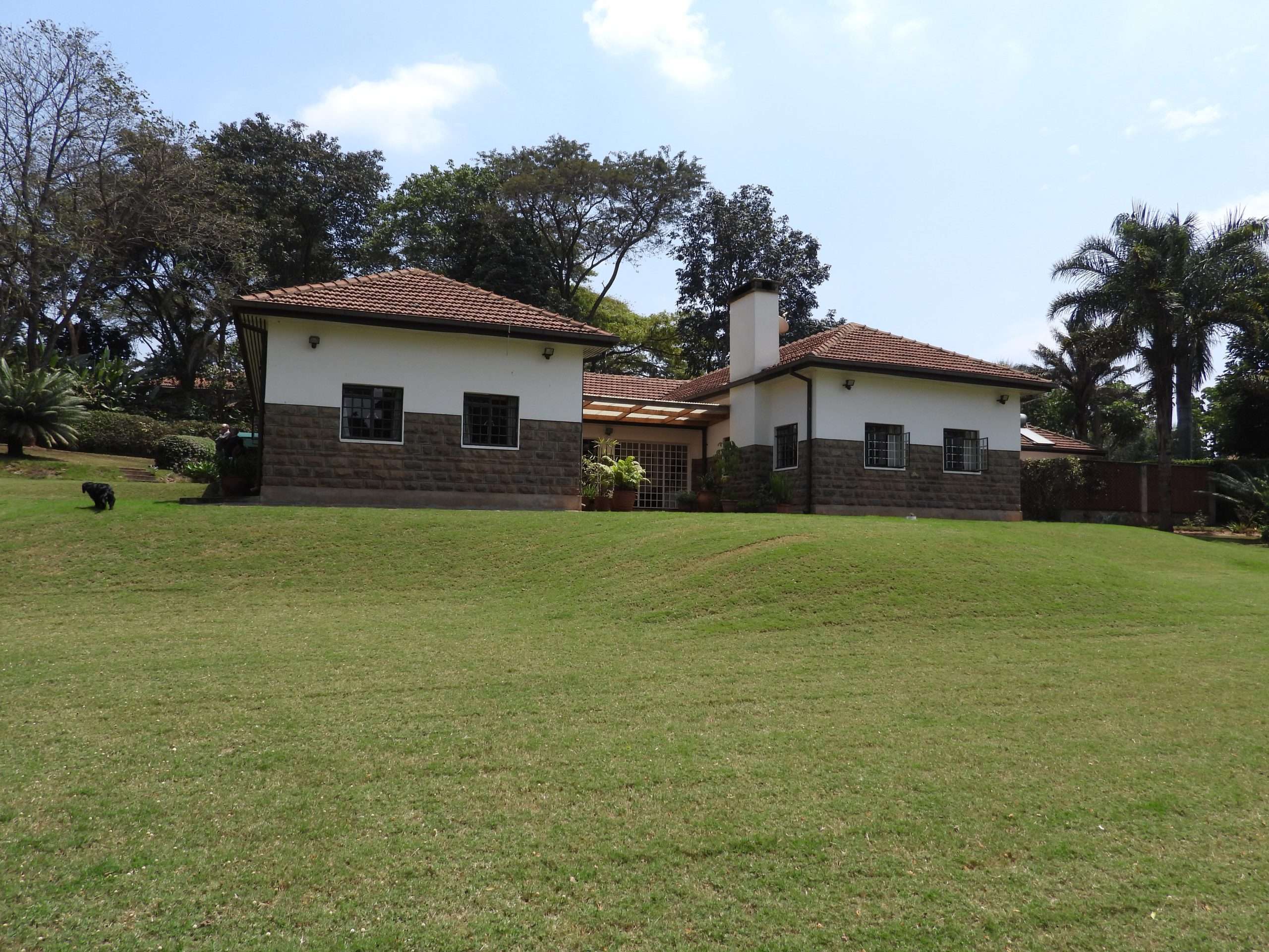 A beautifully maintained old style bungalow with very well manicured garden in Muthaiga North