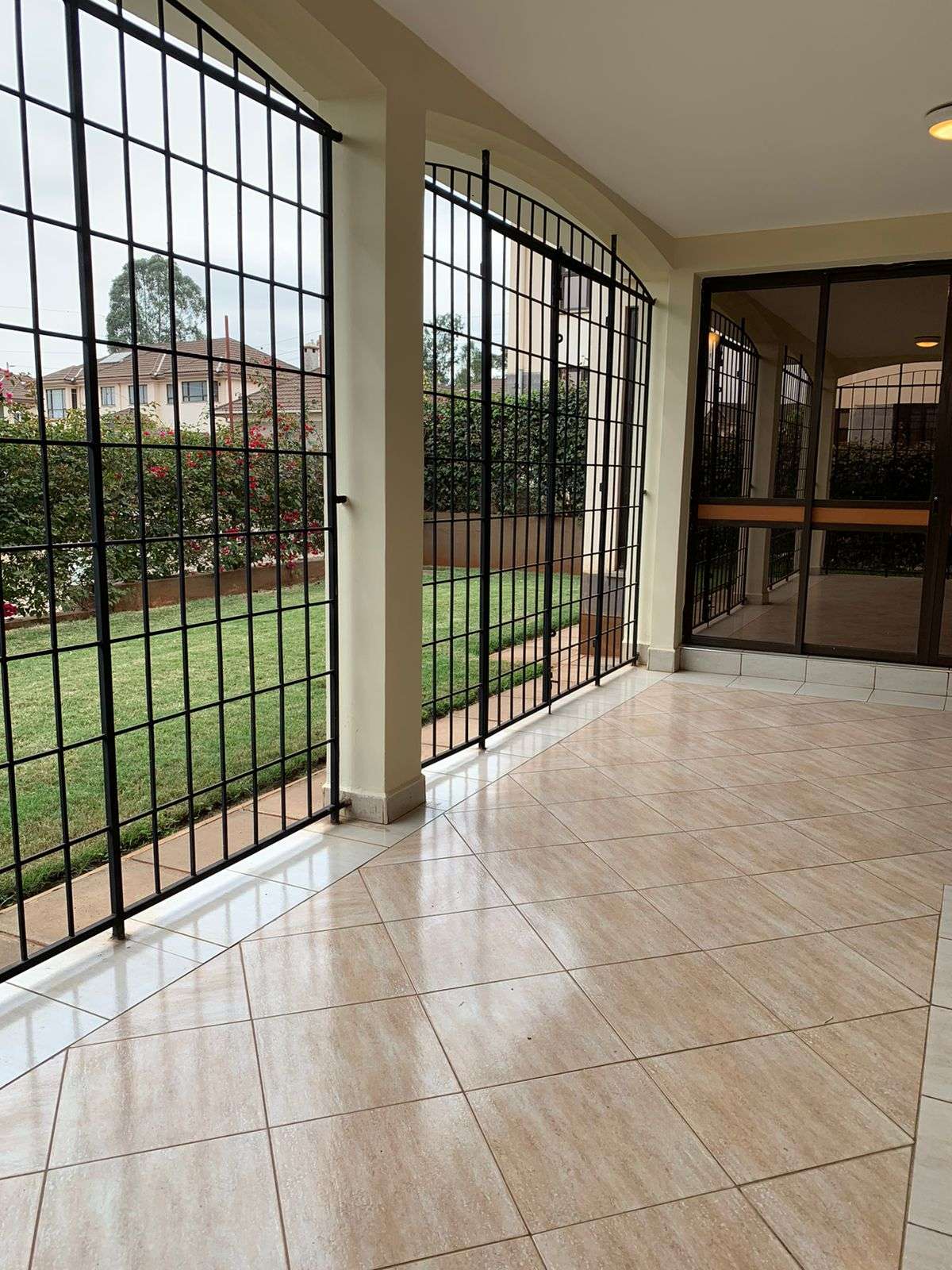 A contemporary multi levelled townhouse in this luxurious residential estate in Runda