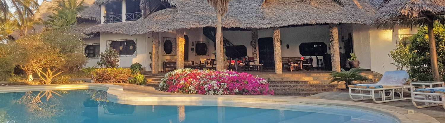 4 BEDROOM VILLA WITH 2 BEDROOM COTTAGE IN NORTH WATAMU
