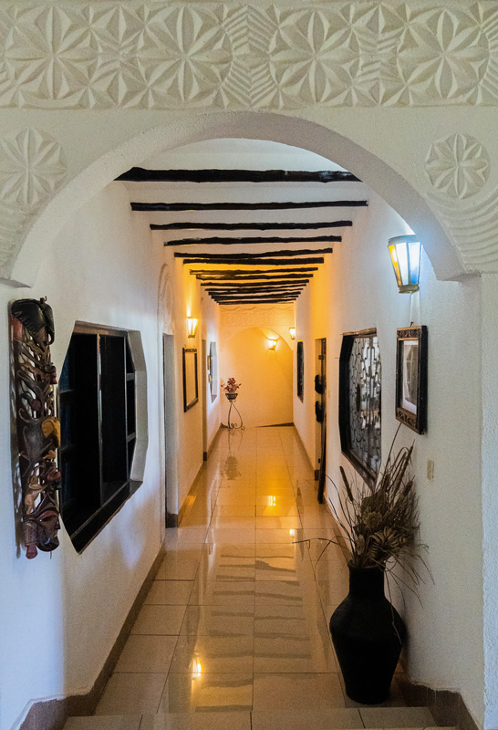 4 BEDROOM VILLA WITH 2 BEDROOM COTTAGE IN NORTH WATAMU