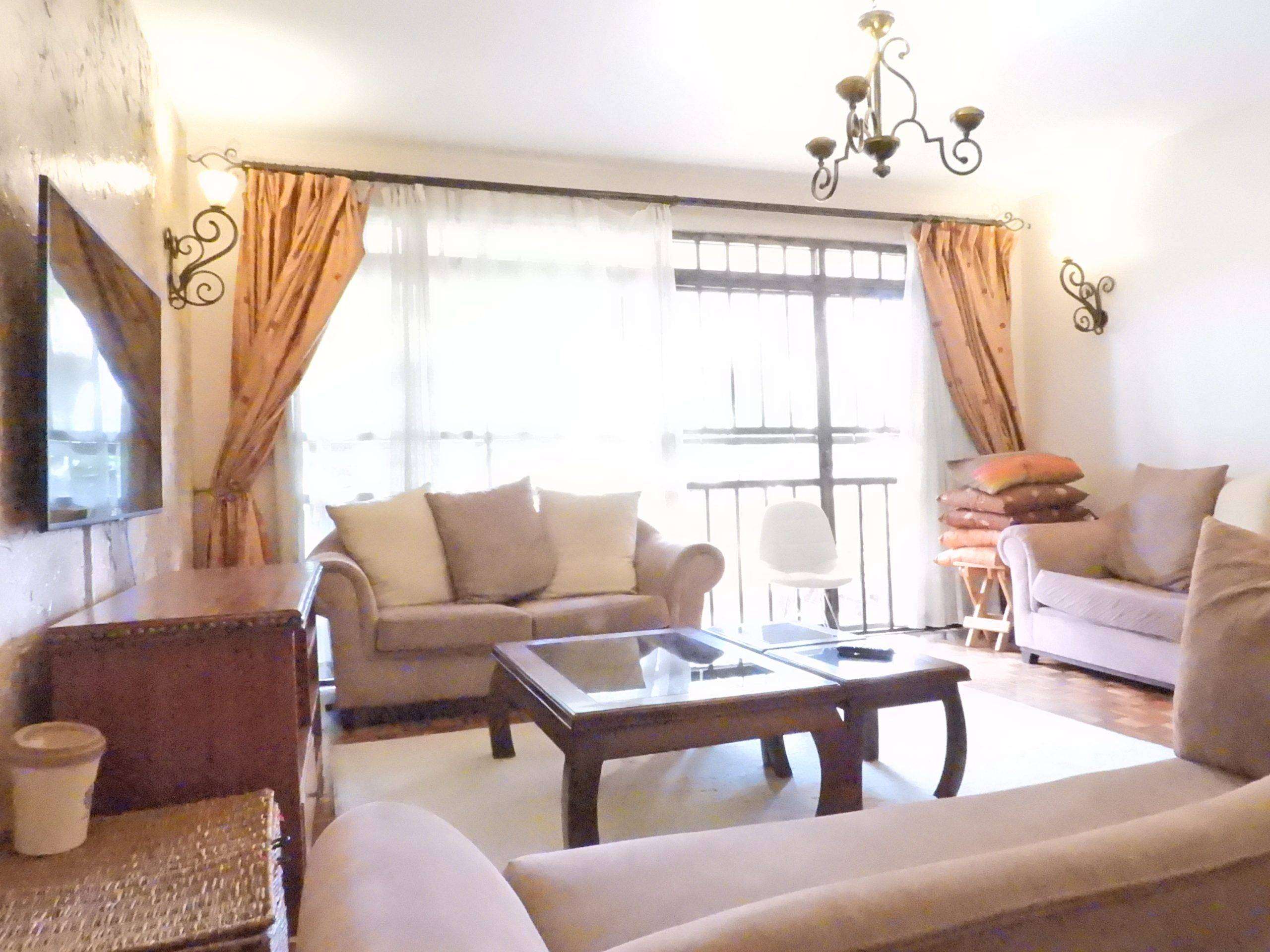 A cozy 3 bedroom APARTMENT, conveniently located close to the Junction Mall