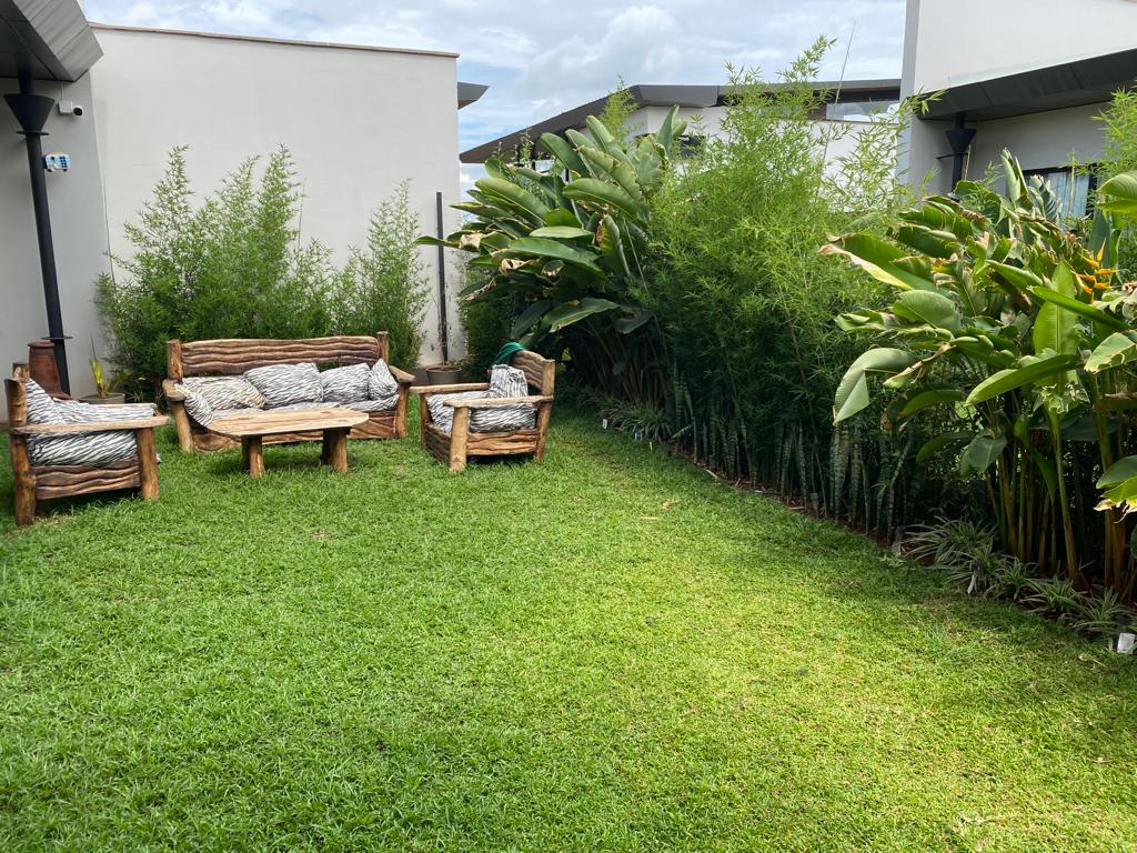 A Spacious Single storey residence in Gated compound