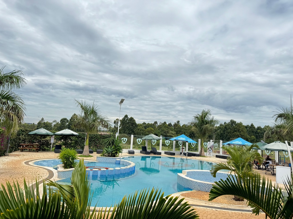 Modern three bedroom apartment in Tatu City