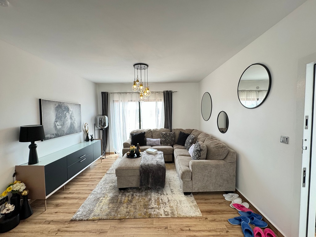 Modern three bedroom apartment in Tatu City