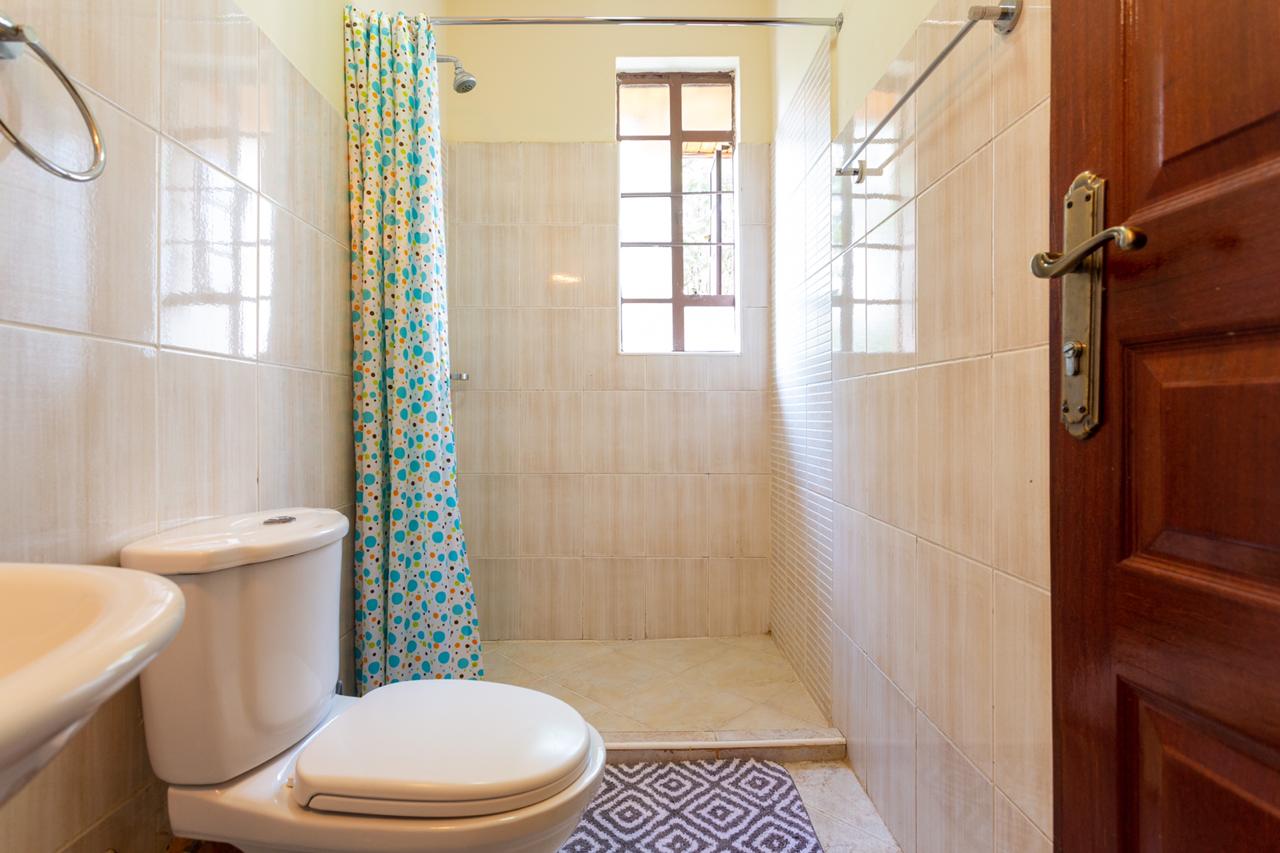 A 3 bedrooms + Study DUPLEX PENTHOUSE Apartment in Brookside