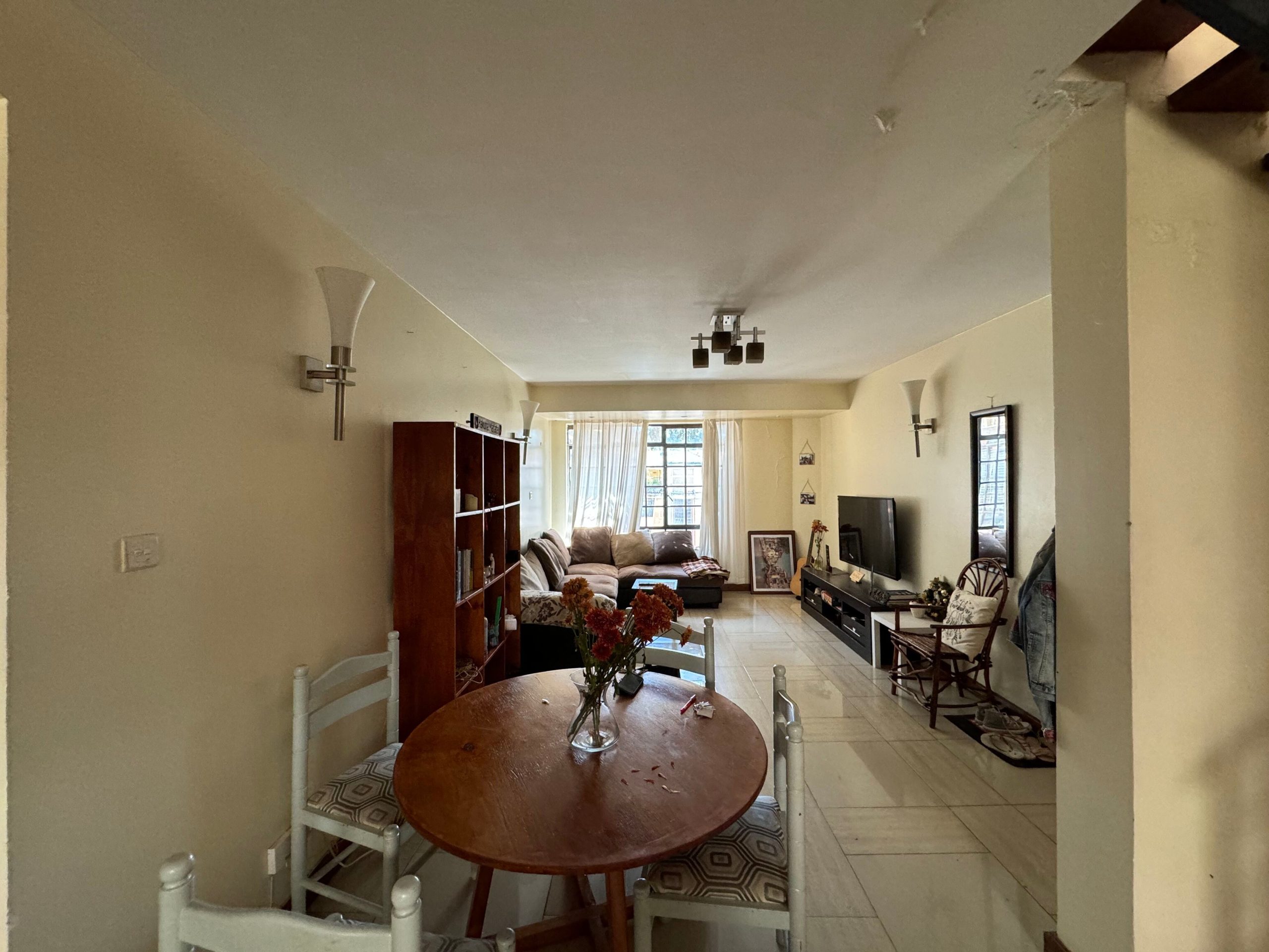 Furnished duplex in Riverside