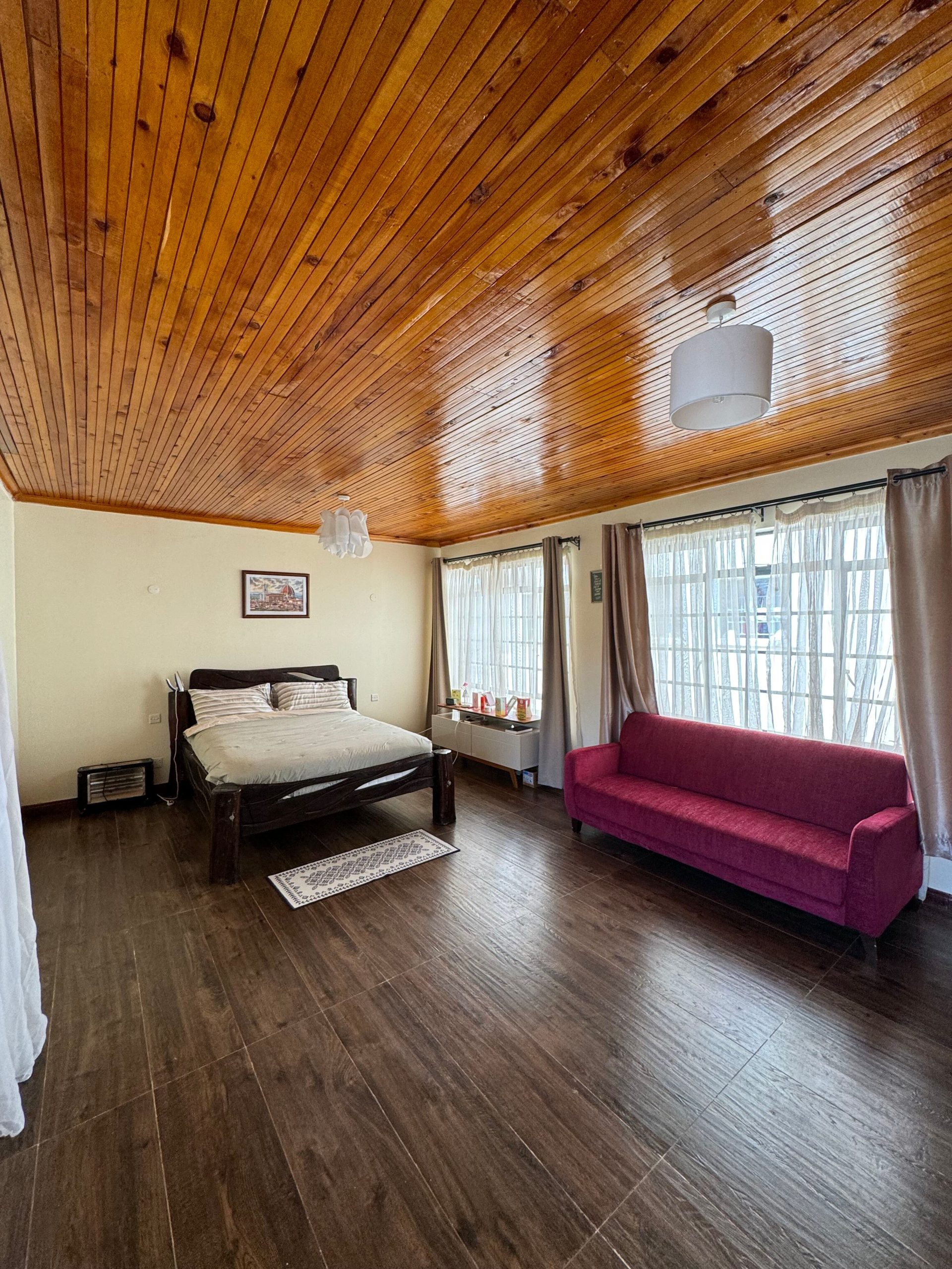 Furnished duplex in Riverside