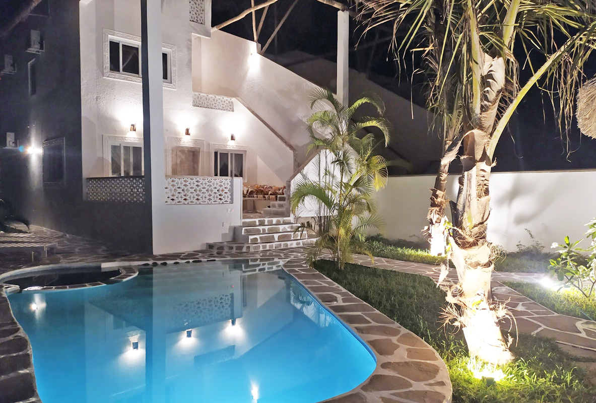 3 BEDROOM SEMI-DETATCHED VILLA IN PALM GARODA