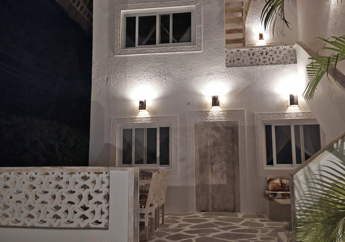 3 BEDROOM SEMI-DETATCHED VILLA IN PALM GARODA