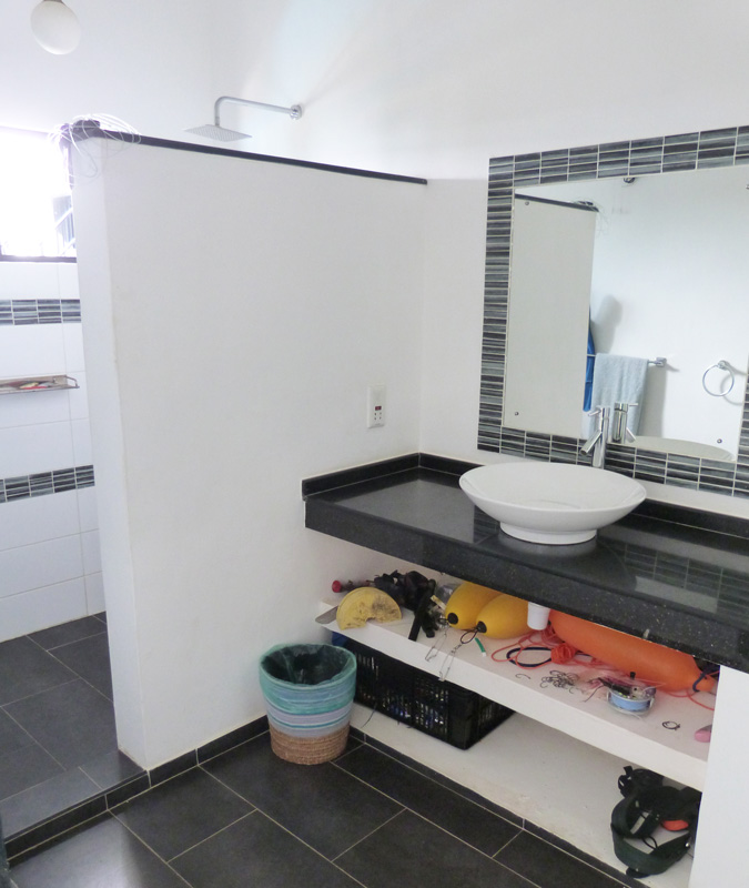 MODERN 4 BEDROOM HOUSE WITH POOL IN MIDA FOREST FOR SALE