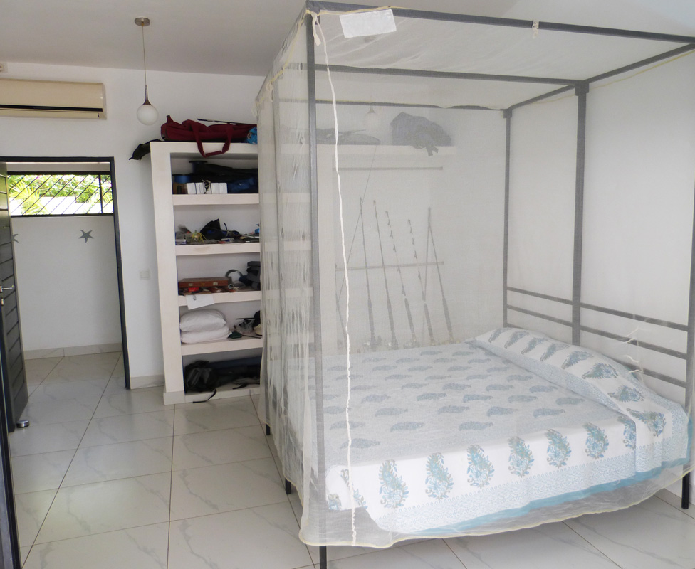 MODERN 4 BEDROOM HOUSE WITH POOL IN MIDA FOREST FOR SALE