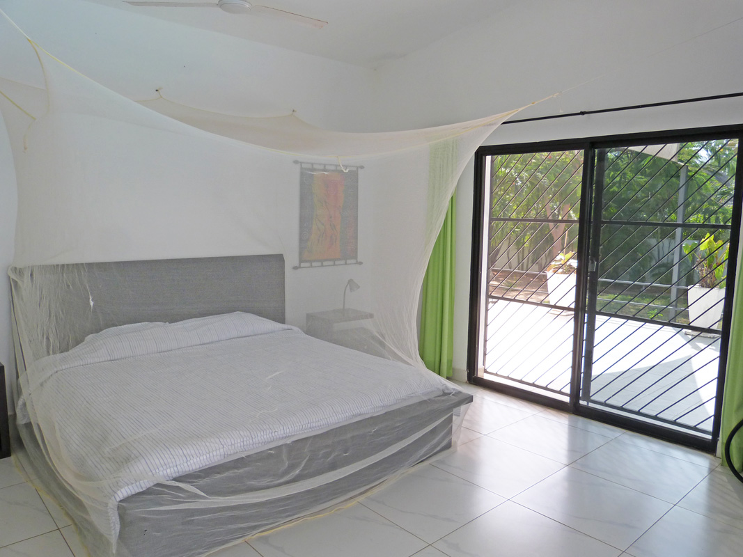 MODERN 4 BEDROOM HOUSE WITH POOL IN MIDA FOREST FOR SALE