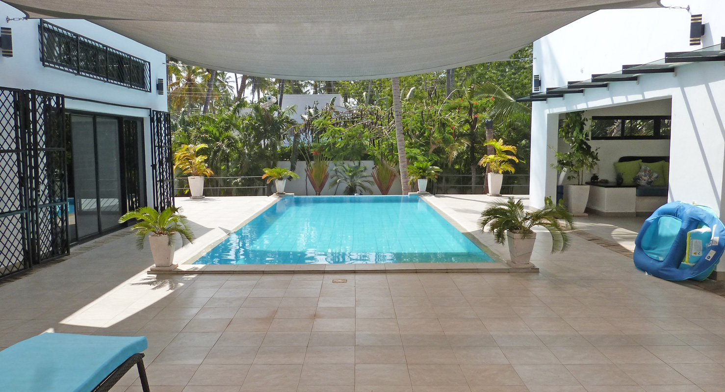 MODERN 4 BEDROOM HOUSE WITH POOL IN MIDA FOREST FOR SALE