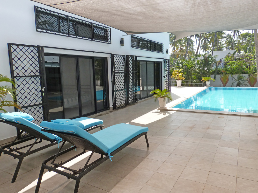 MODERN 4 BEDROOM HOUSE WITH POOL IN MIDA FOREST FOR SALE