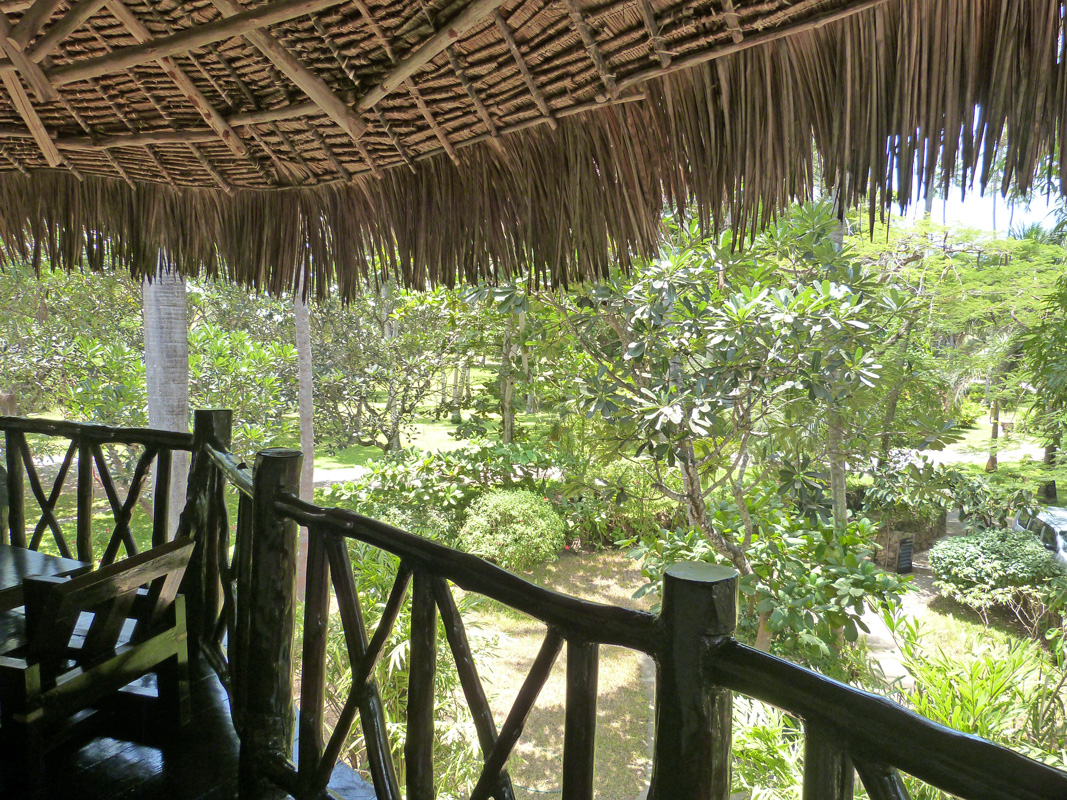 LOVELY 3 BEDROOM PRIVATE VILLA FOR SALE