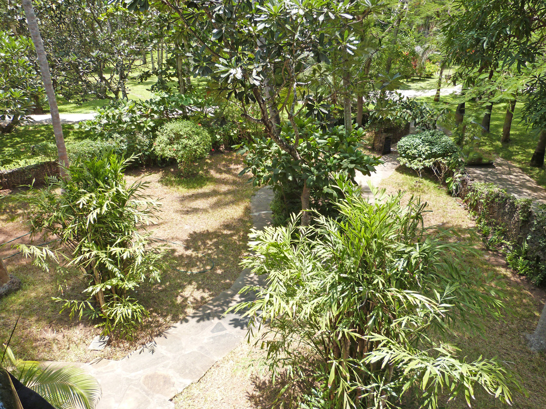 LOVELY 3 BEDROOM PRIVATE VILLA FOR SALE